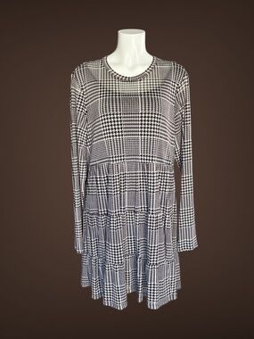 Women's Lily Rose Black & White Houndstooth Long Sleeved Dress, Size XXL